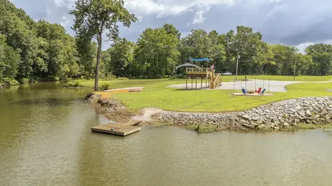 377 Jett Drive Clifton TN 38425