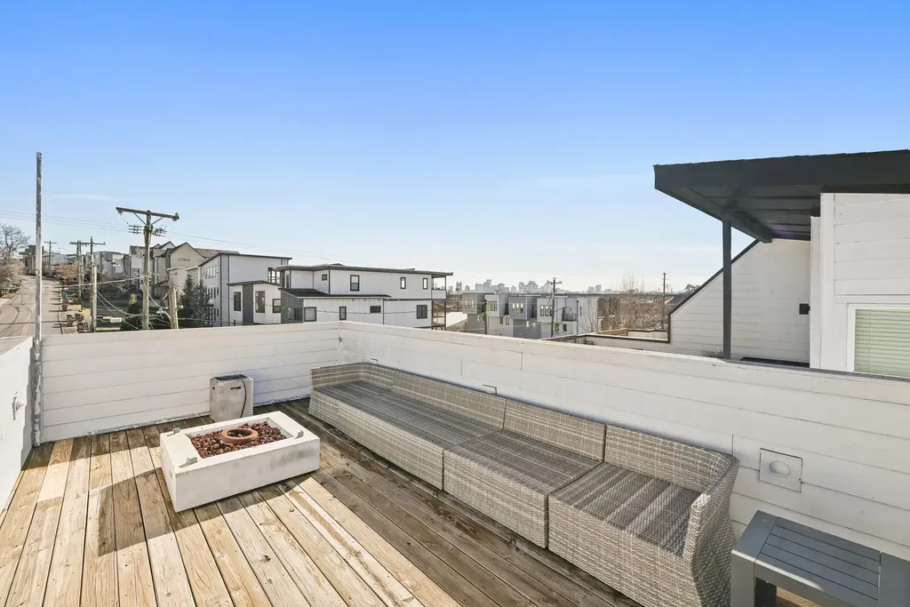 523B Weakley Avenue Nashville TN 37207