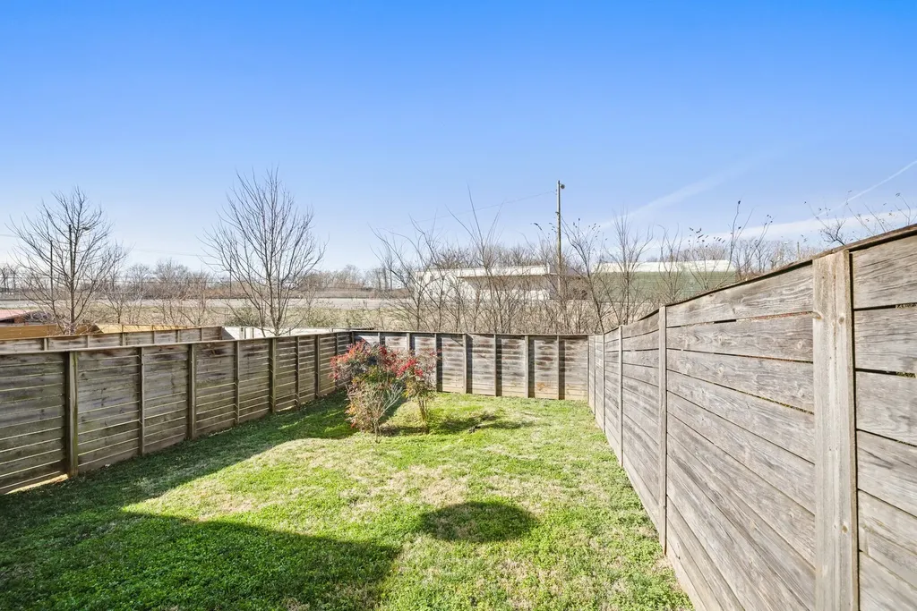 523B Weakley Avenue Nashville TN 37207