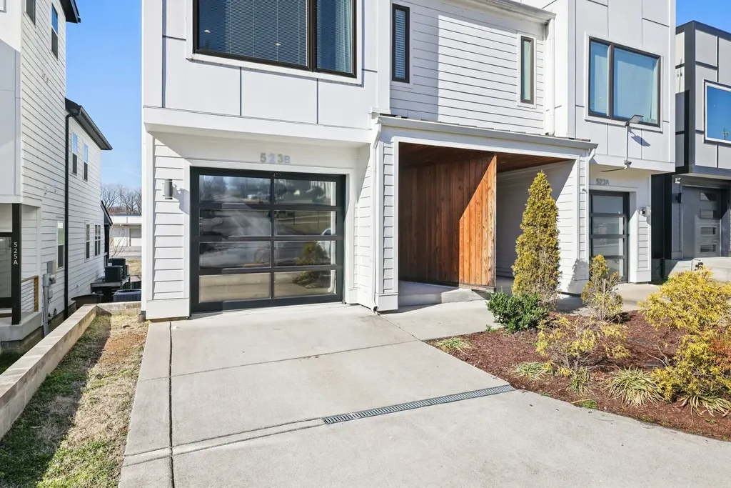 523B Weakley Avenue Nashville TN 37207