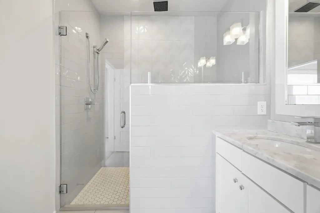 523B Weakley Avenue Nashville TN 37207