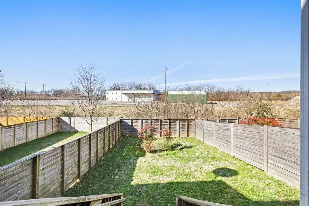 523B Weakley Avenue Nashville TN 37207