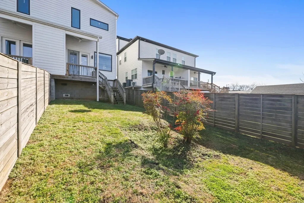 523B Weakley Avenue Nashville TN 37207