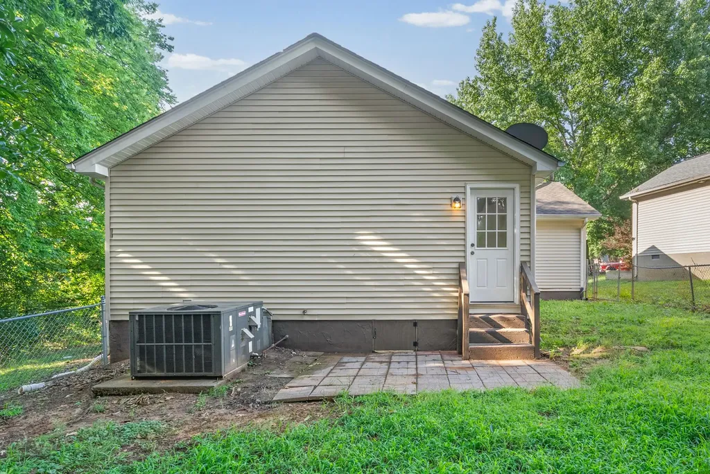 75 Grassmire Drive Clarksville TN 37042
