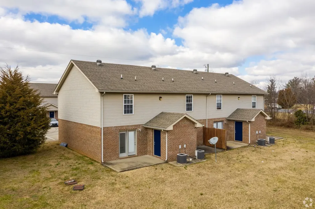 739 Heritage Pointe Circle Clarksville TN 37042