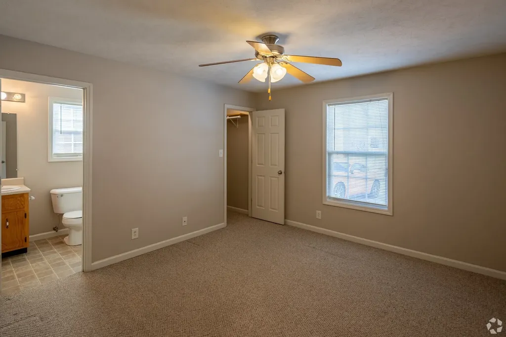 739 Heritage Pointe Circle Clarksville TN 37042