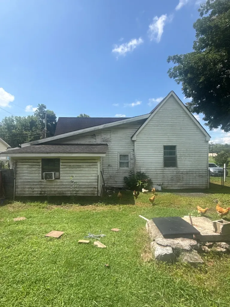 124 E 2nd Street Jasper TN 37347