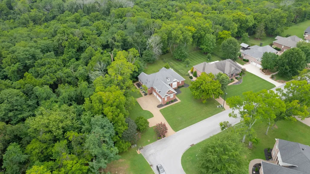 618 Derby Downs Lebanon TN 37087