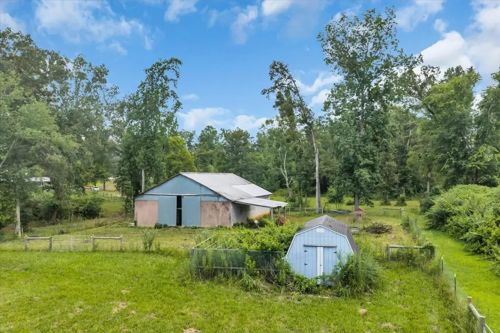 6126 Manchester Highway Morrison TN 37357