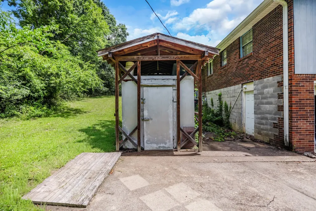 103 Northbrook Road Goodlettsville TN 37072