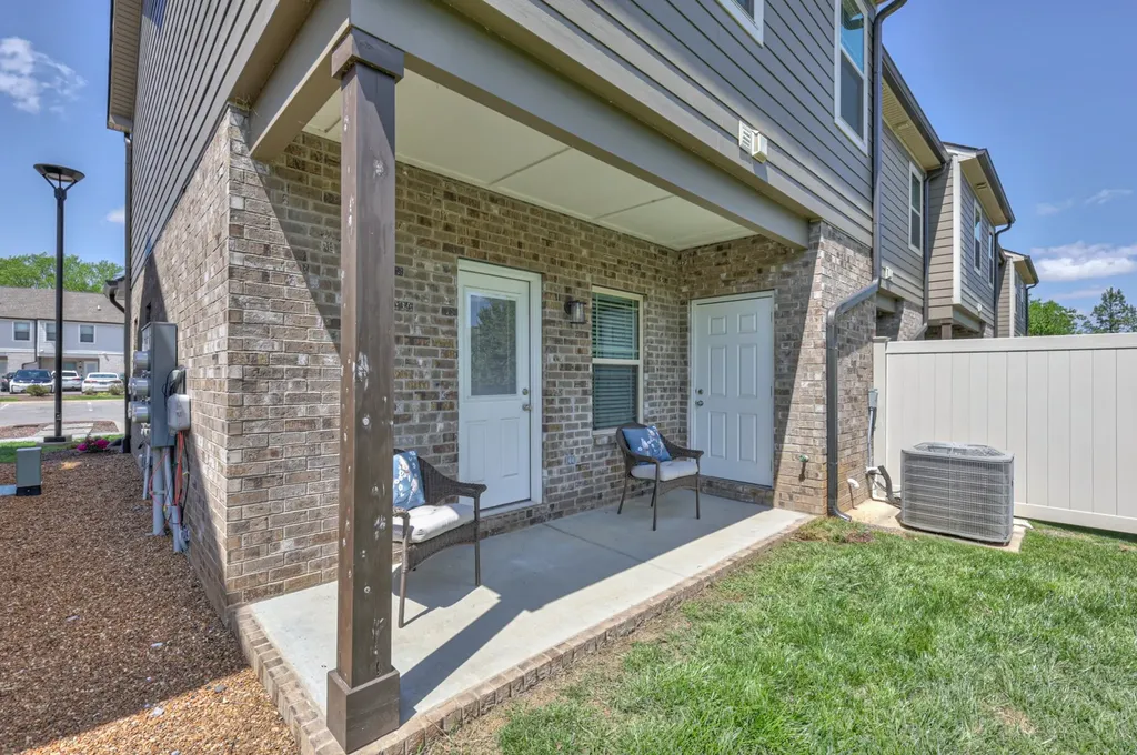 555 Gresham Lane Murfreesboro TN 37129
