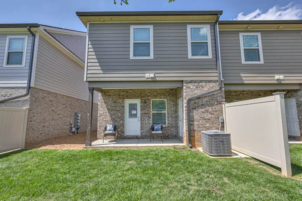 555 Gresham Lane Murfreesboro TN 37129