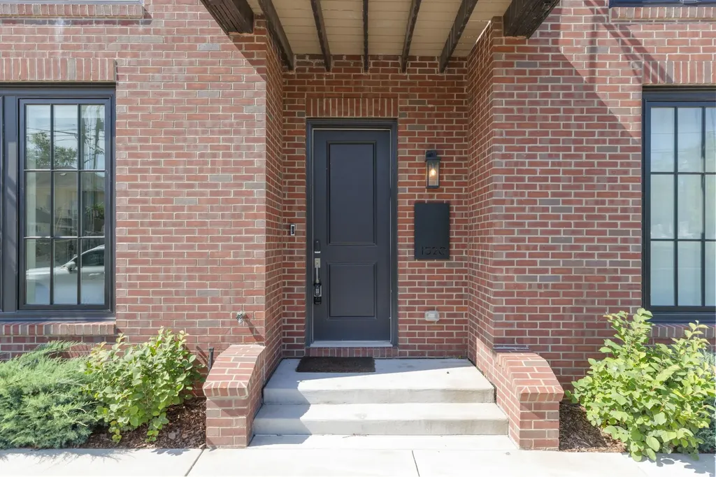 1520 Edgehill Avenue Nashville TN 37212