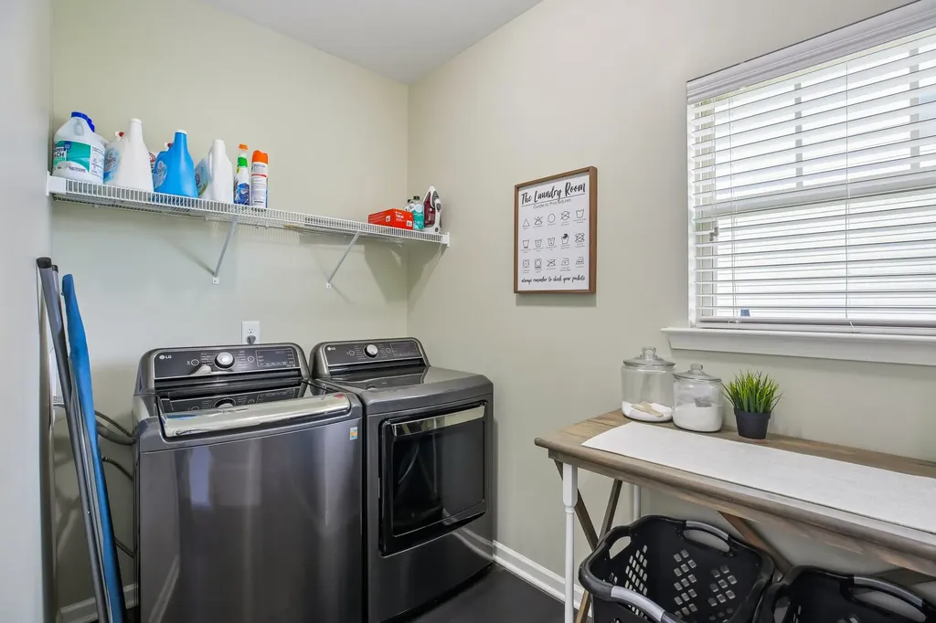 1031 Harper Dean Way Gallatin TN 37066