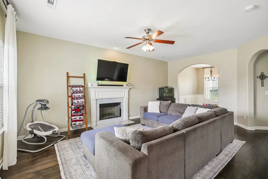 1031 Harper Dean Way Gallatin TN 37066