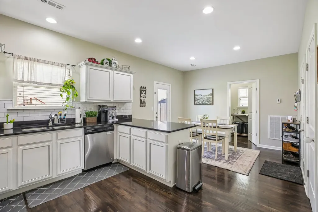 1031 Harper Dean Way Gallatin TN 37066