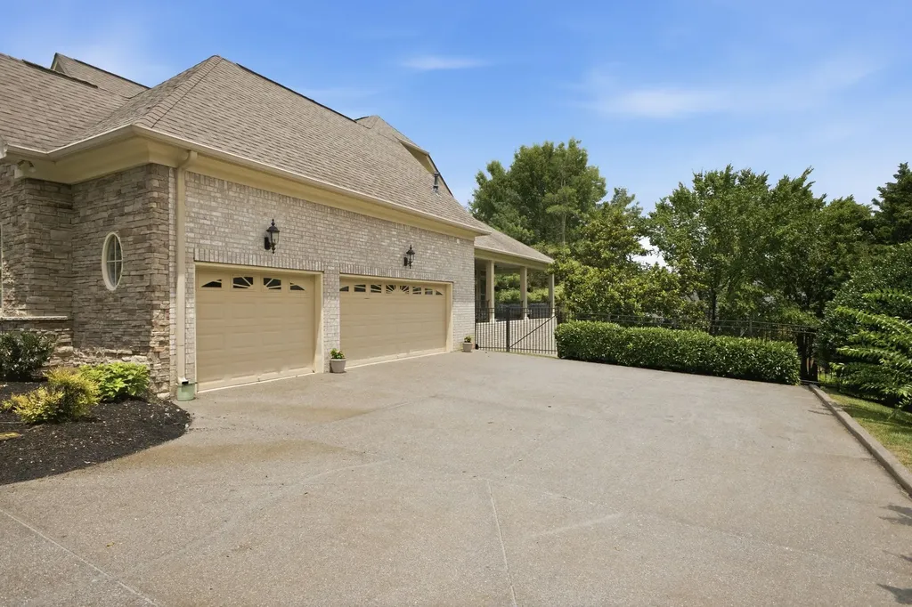 391 Childe Harolds Circle Brentwood TN 37027