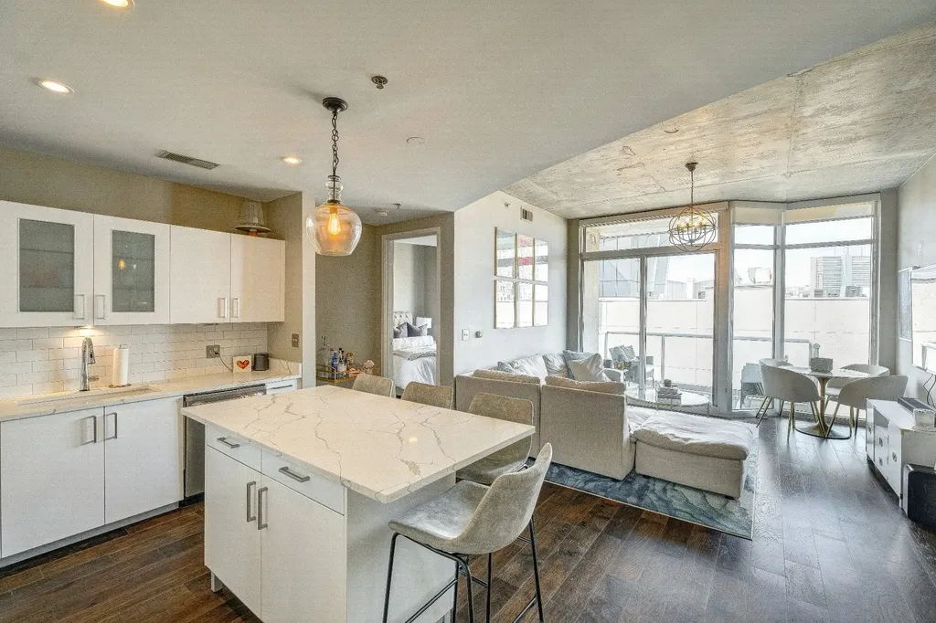 600 12th Ave, S Nashville TN 37203