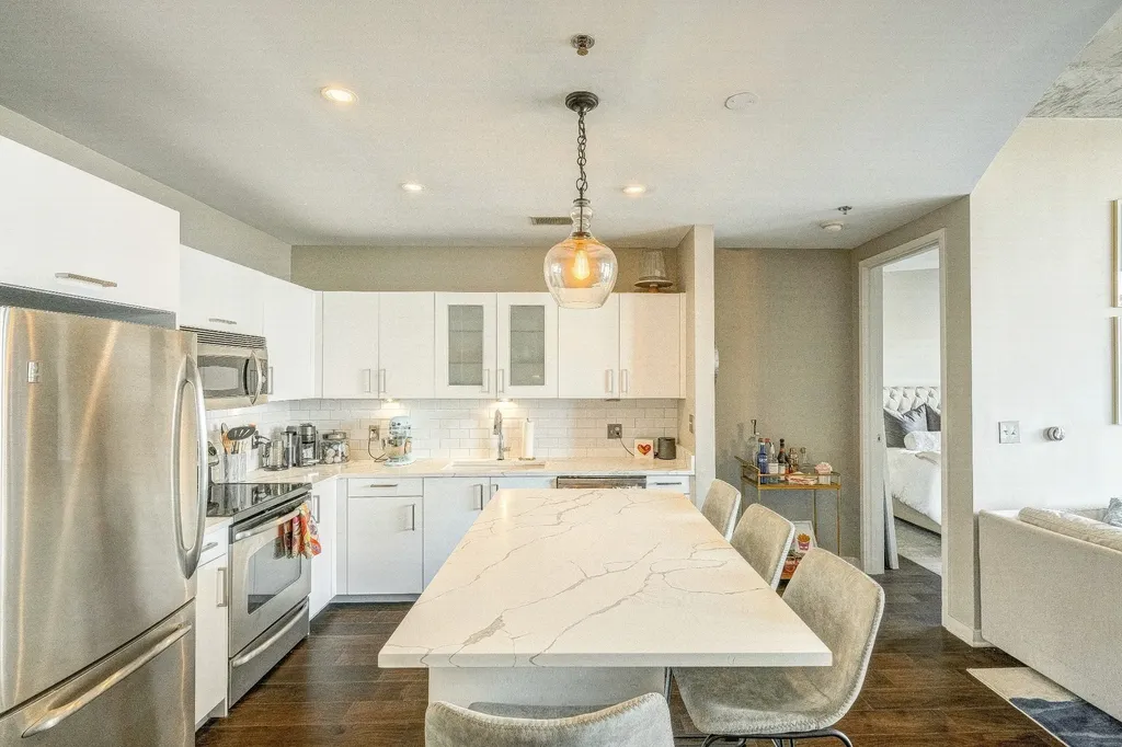 600 12th Ave, S Nashville TN 37203