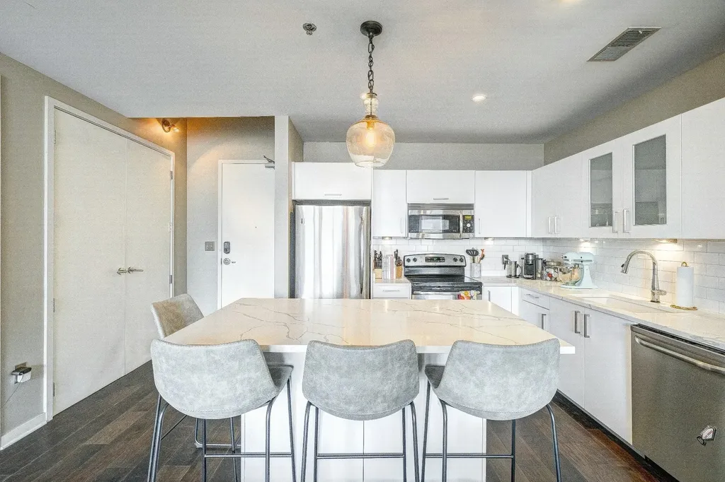 600 12th Ave, S Nashville TN 37203