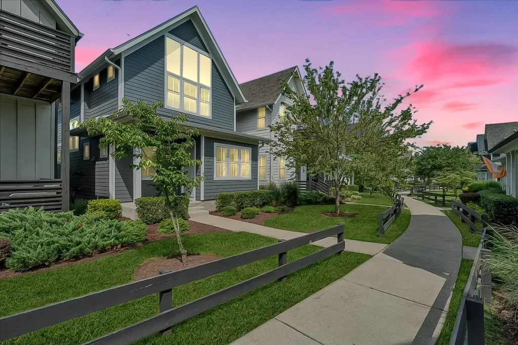 1079 Treaty Oaks Drive Nashville TN 37209