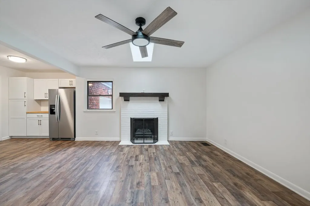 4981 Edmondson Pike Nashville TN 37211