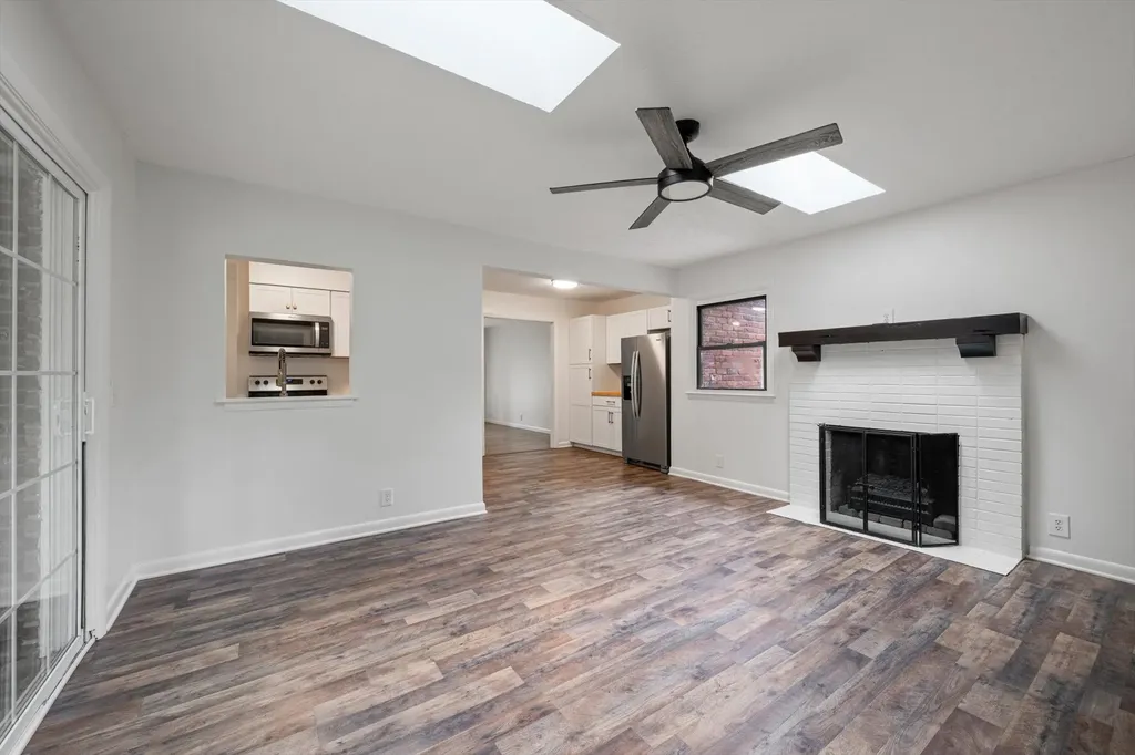 4981 Edmondson Pike Nashville TN 37211