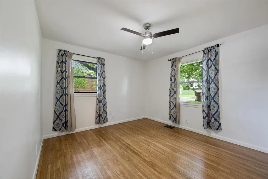 4981 Edmondson Pike Nashville TN 37211