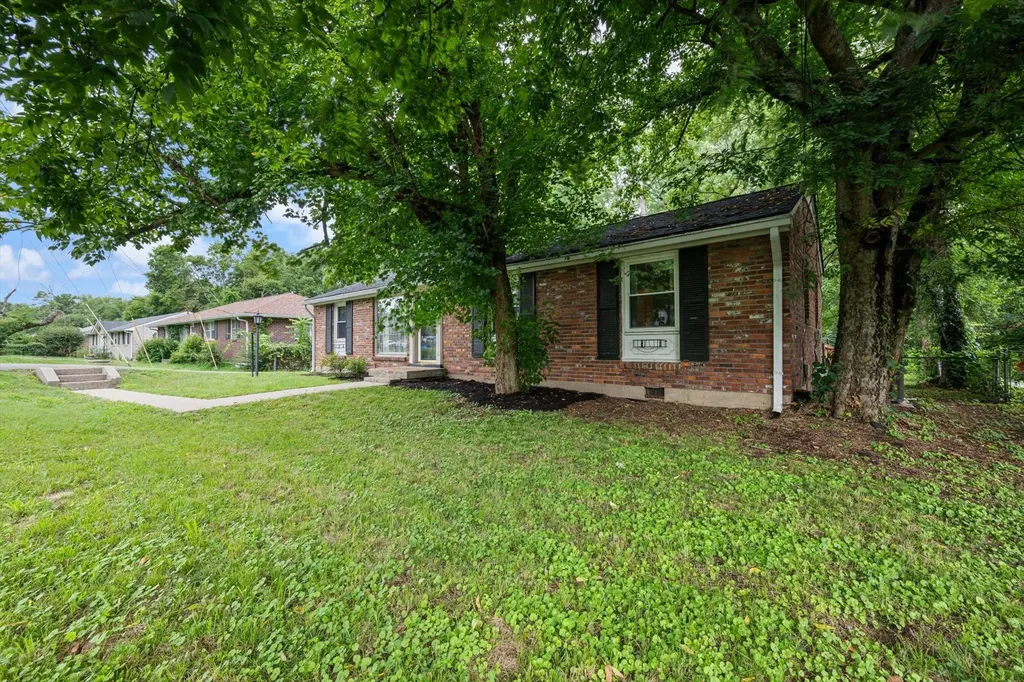 4981 Edmondson Pike Nashville TN 37211