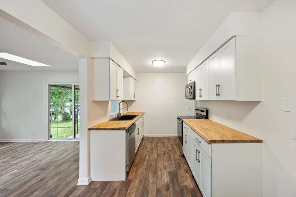 4981 Edmondson Pike Nashville TN 37211