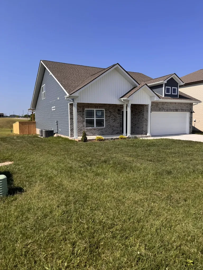 1068 Cherry Blossom Lane Clarksville TN 37040