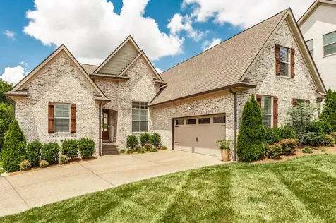 392 Arrow Court Hendersonville TN 37075