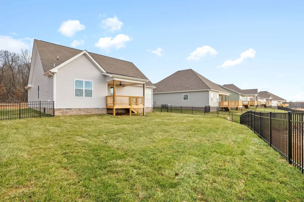 1188 Ross Farms Boulevard Clarksville TN 37043