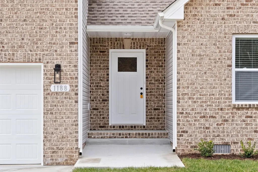 1188 Ross Farms Boulevard Clarksville TN 37043