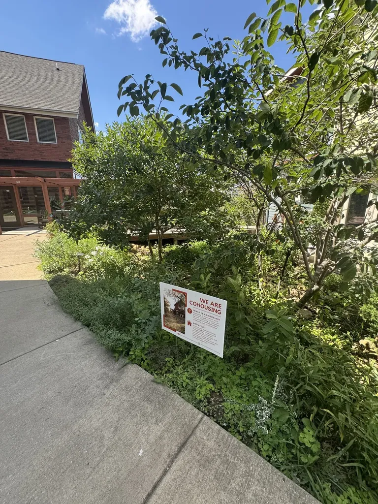 1325 5th Ave, N Nashville TN 37208