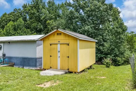 742 Captain Carter Road Spencer TN 38585