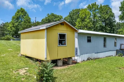 742 Captain Carter Road Spencer TN 38585