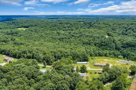 742 Captain Carter Road Spencer TN 38585