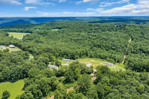742 Captain Carter Road Spencer TN 38585