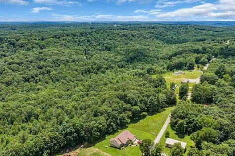 742 Captain Carter Road Spencer TN 38585