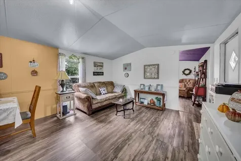 742 Captain Carter Road Spencer TN 38585