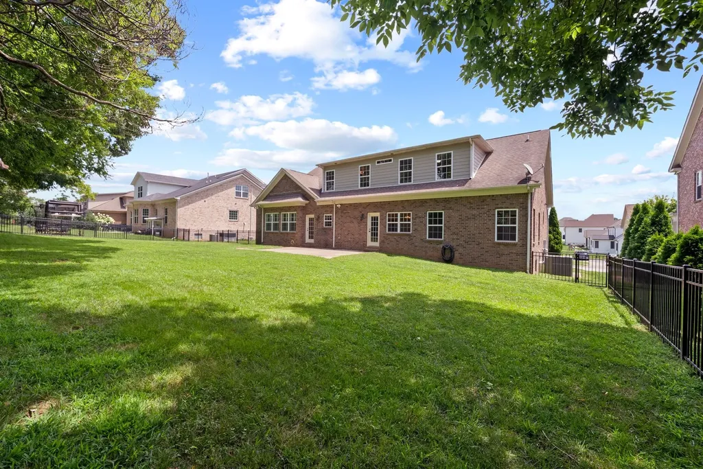 1387 Round Hill Lane Spring Hill TN 37174