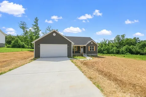 435 Old Huntingdon Lexington TN 38351