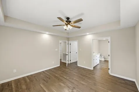 435 Old Huntingdon Lexington TN 38351