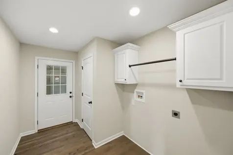 435 Old Huntingdon Lexington TN 38351