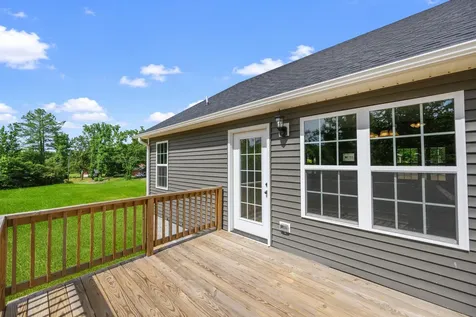 435 Old Huntingdon Lexington TN 38351