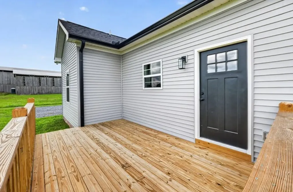 1233 Coleytown Road Lafayette TN 37083