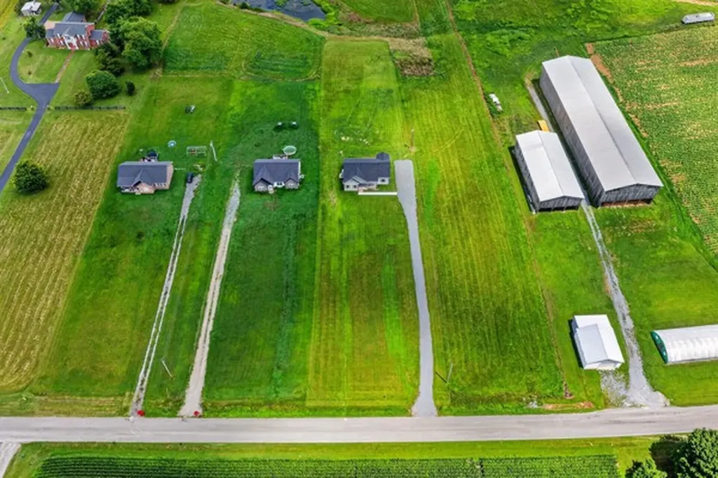 1233 Coleytown Road Lafayette TN 37083