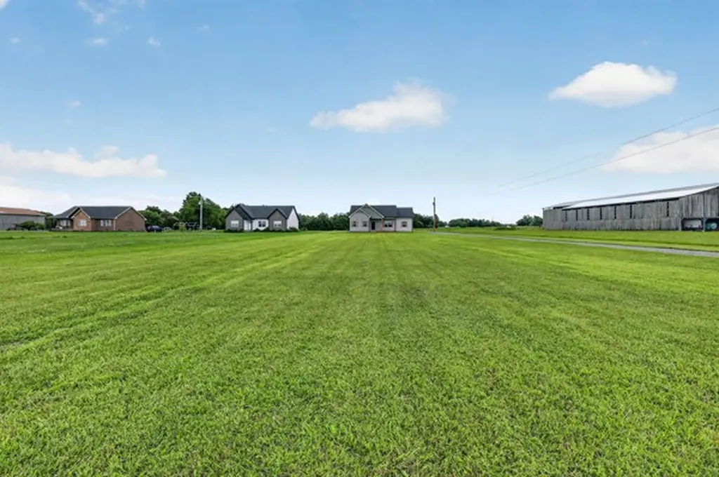 1233 Coleytown Road Lafayette TN 37083