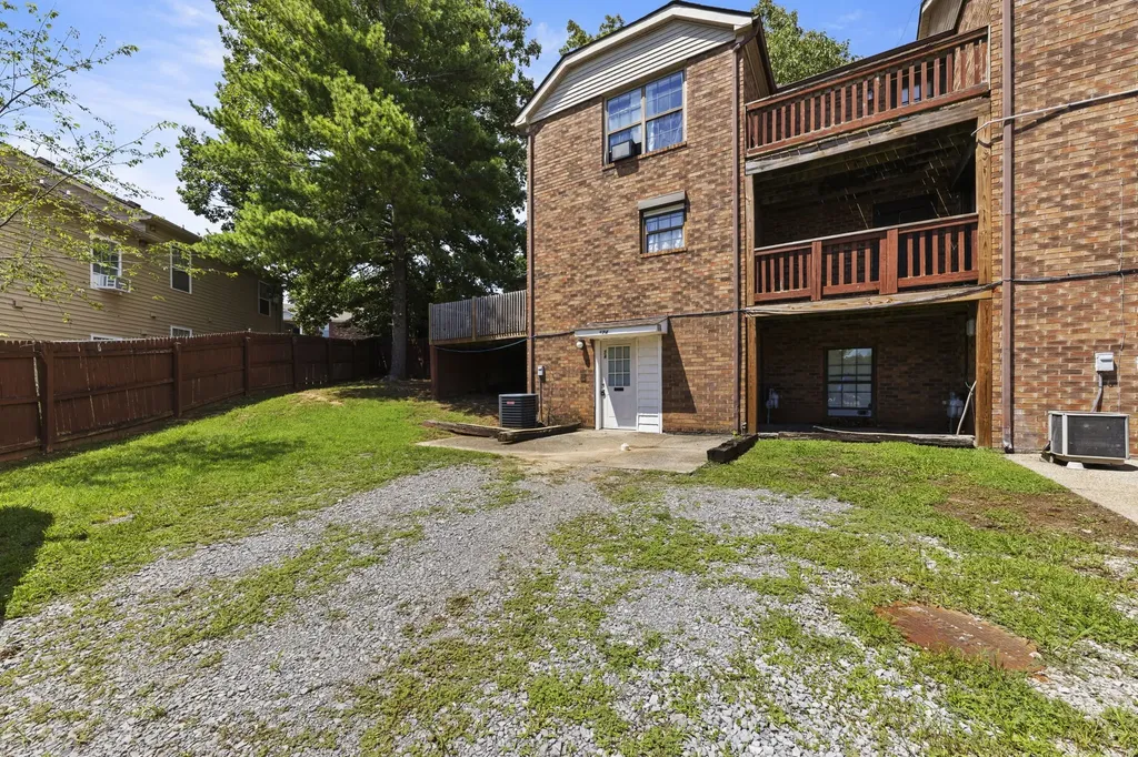 174 Condor Court Clarksville TN 37042